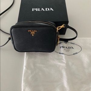 Small Saffiano Prada Crossbody Bag - Nero